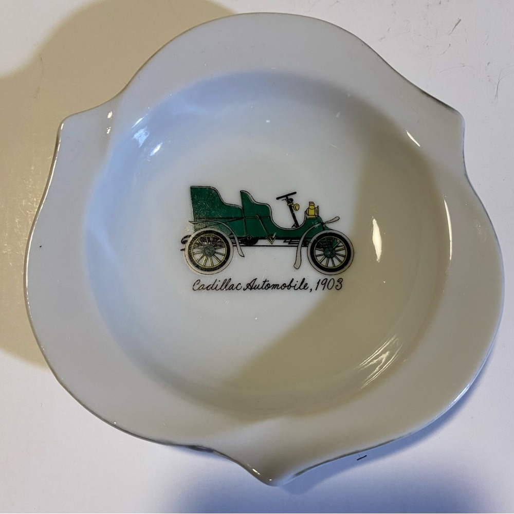 Napco vintage trinket dish, porcelain, green Cadillac 1903 fair condition,